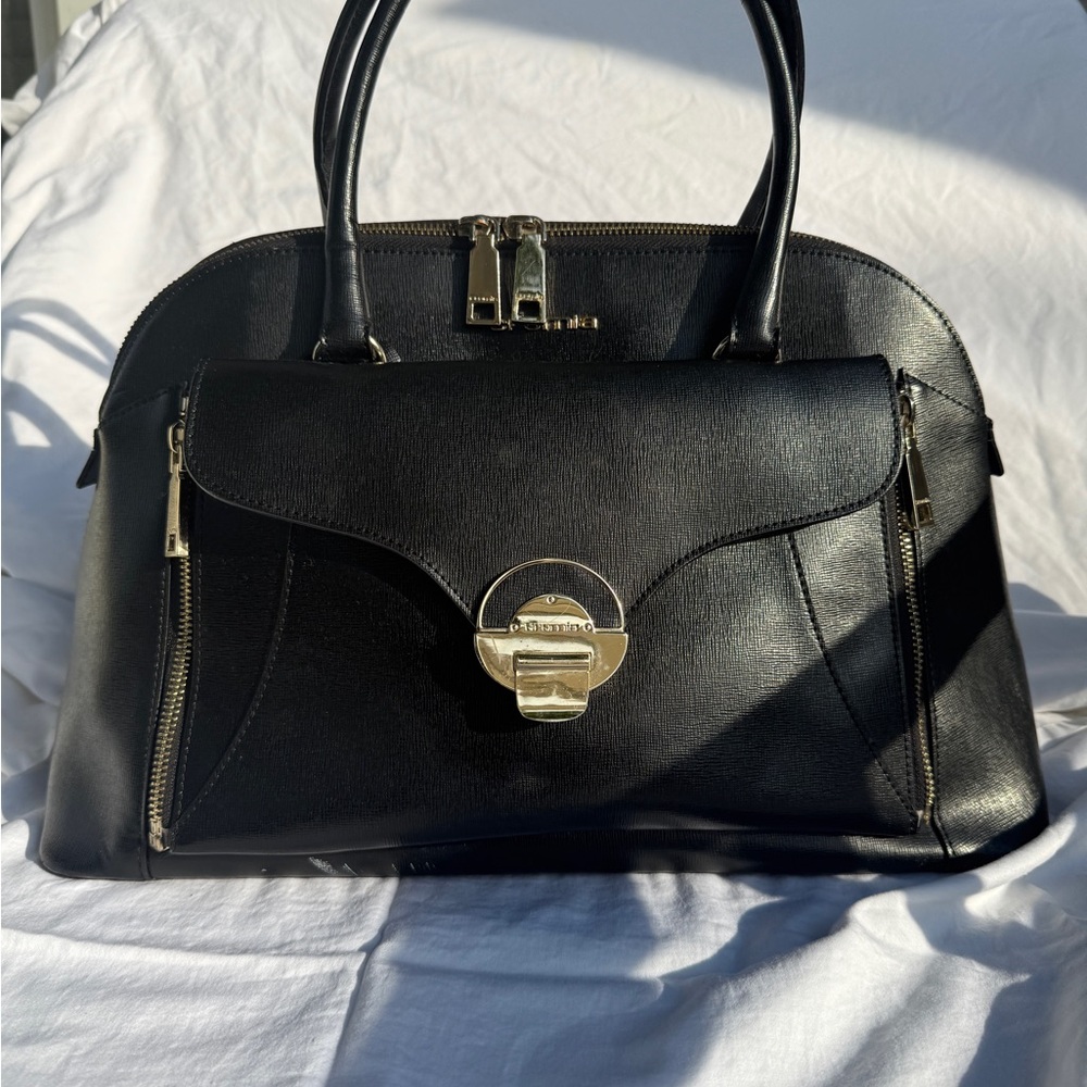 Elegant Black Leather Handbag